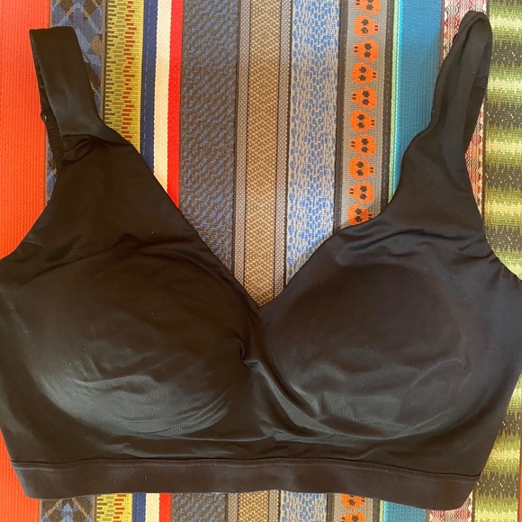 Cloud 9® Super Soft, Wireless Lightly Lined Comfort Bra ~ Size  Large ~ Lot of 3 - Picture 4 of 8